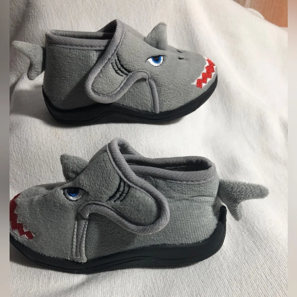Capelli New York Toddlers 3-D Shark Moccasin Slipper